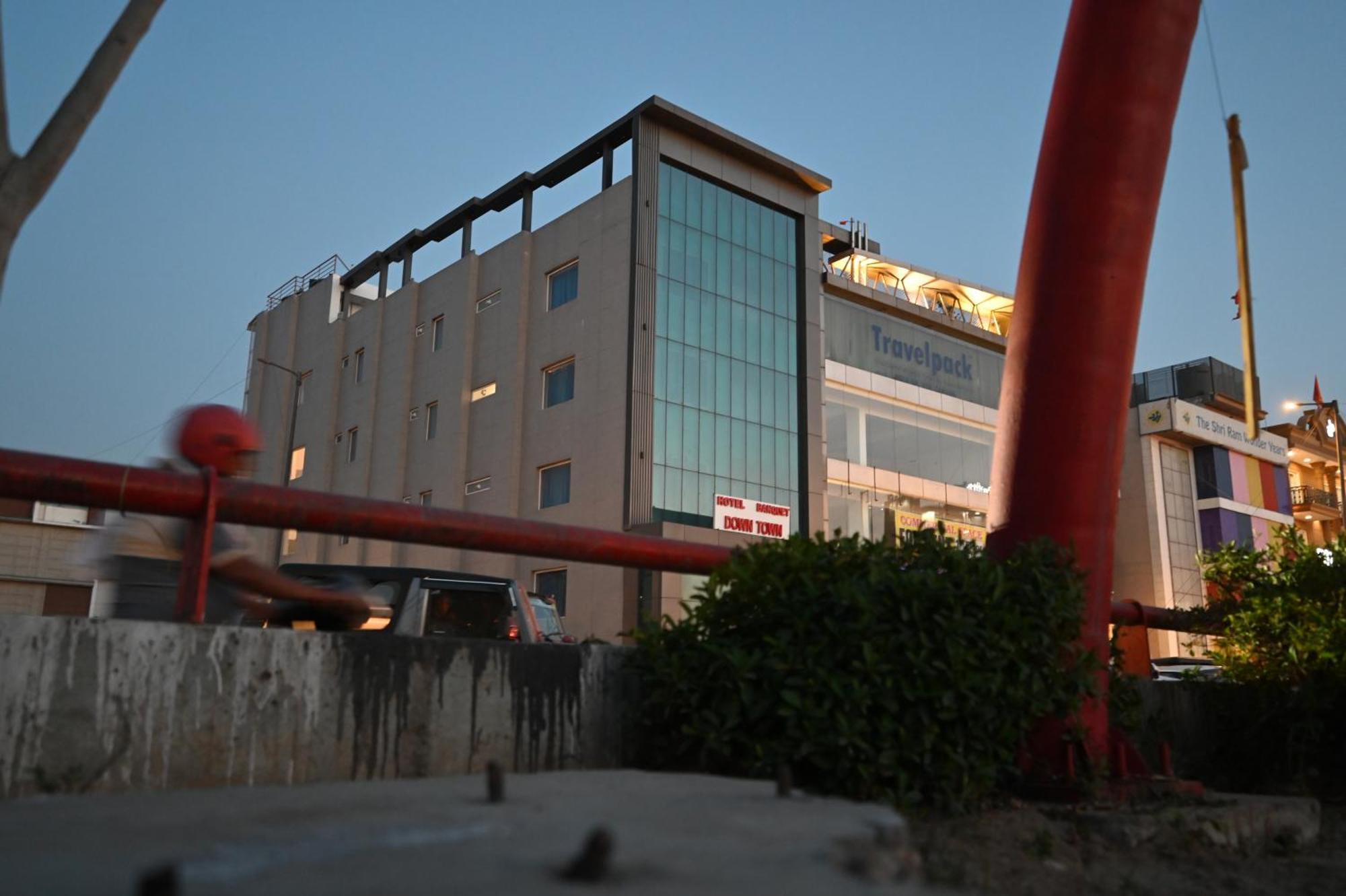 Hotel Down Town Paschim Vihar Delhi  Extérieur photo