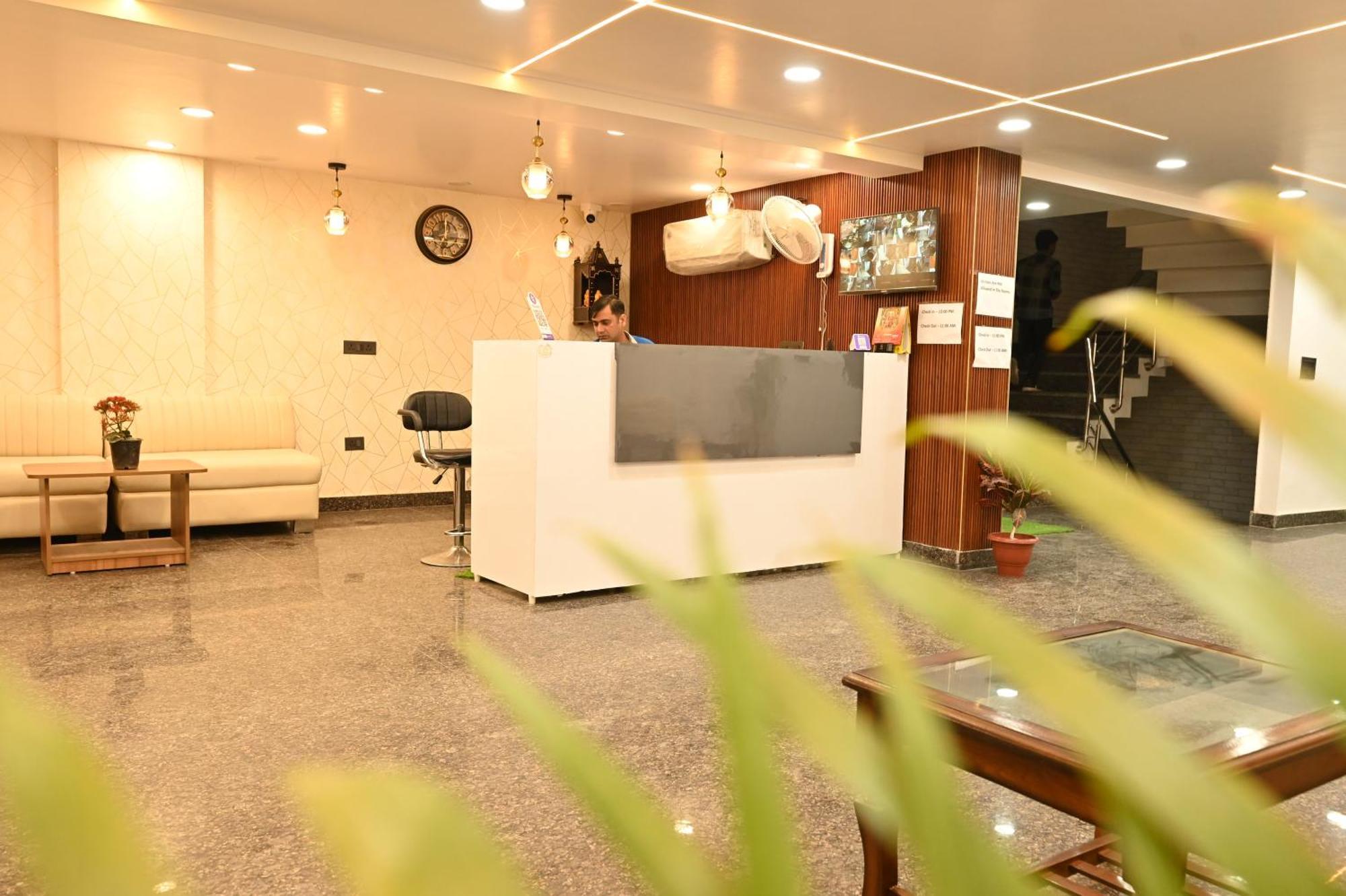 Hotel Down Town Paschim Vihar Delhi  Extérieur photo