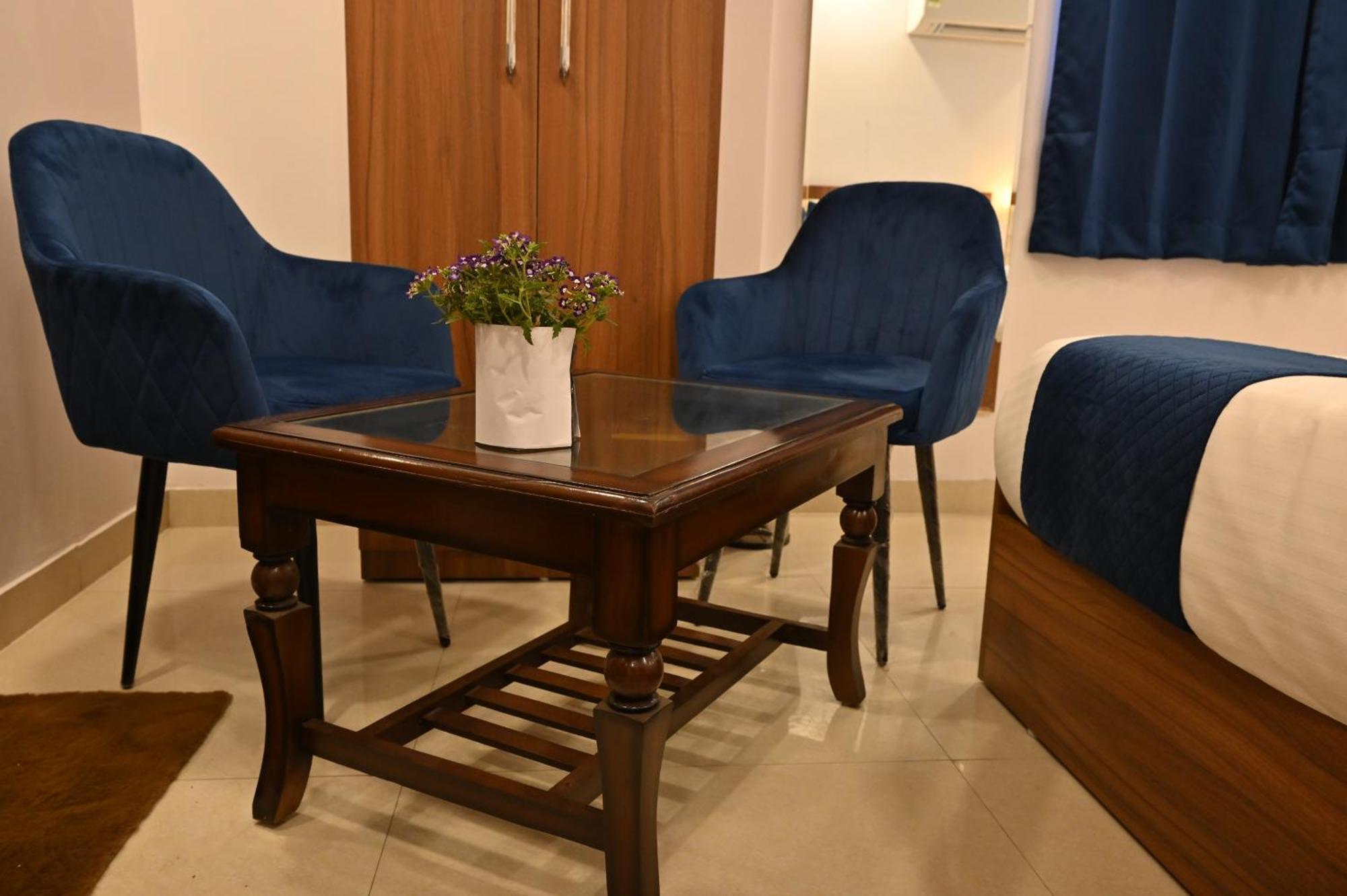 Hotel Down Town Paschim Vihar Delhi  Extérieur photo