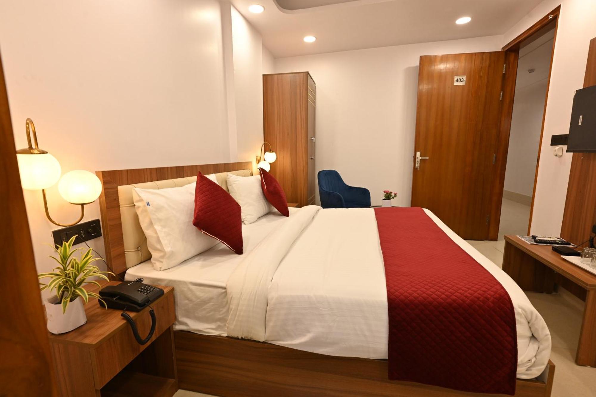 Hotel Down Town Paschim Vihar Delhi  Extérieur photo
