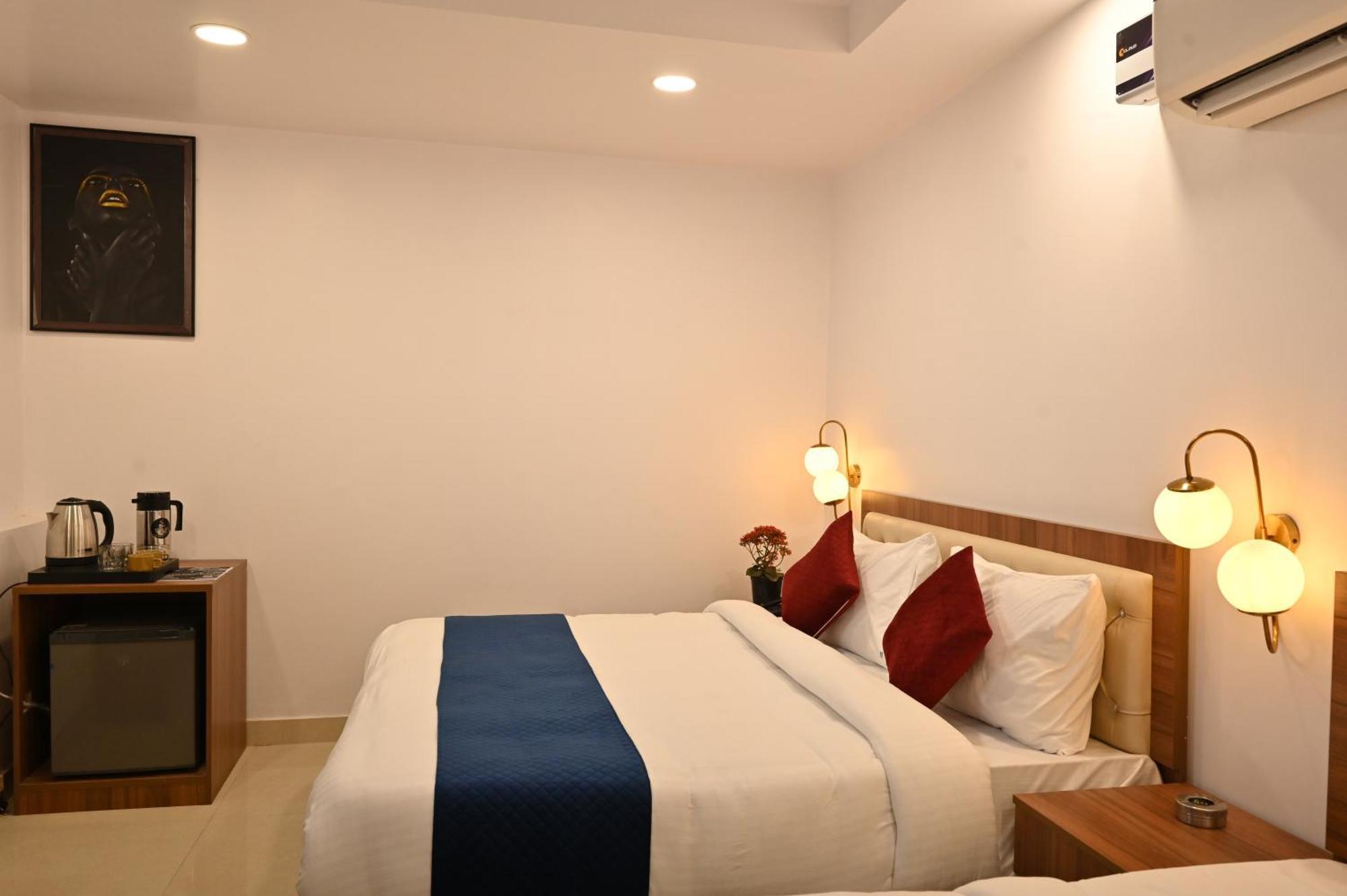 Hotel Down Town Paschim Vihar Delhi  Extérieur photo