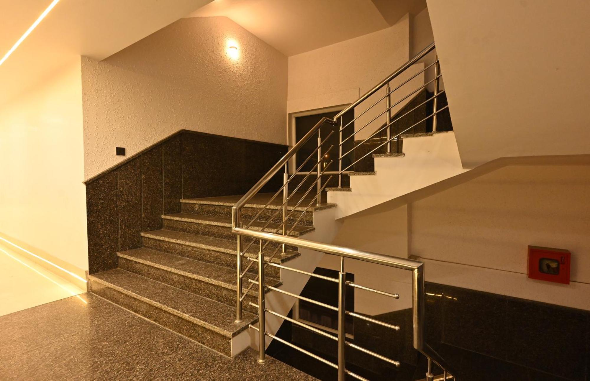 Hotel Down Town Paschim Vihar Delhi  Extérieur photo