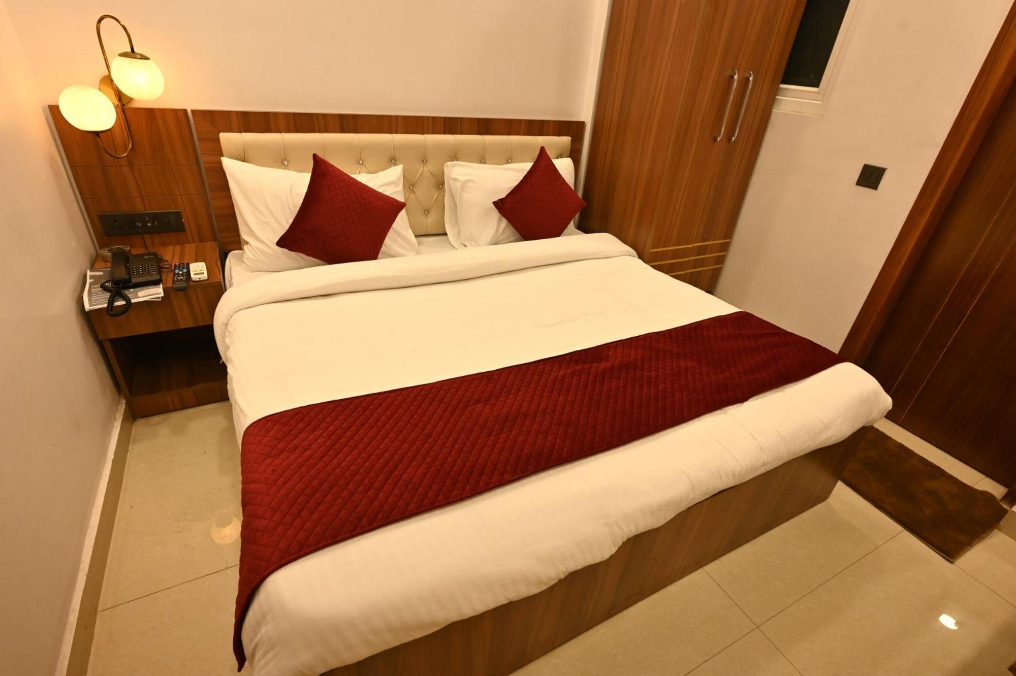 Hotel Down Town Paschim Vihar Delhi  Extérieur photo