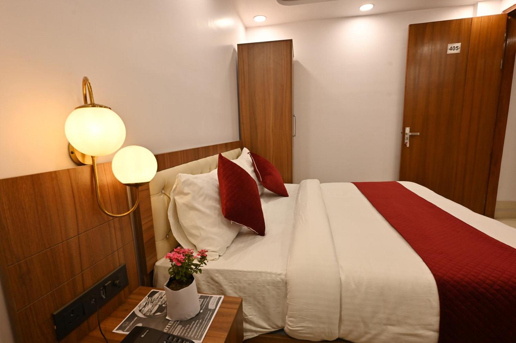 Hotel Down Town Paschim Vihar Delhi  Extérieur photo