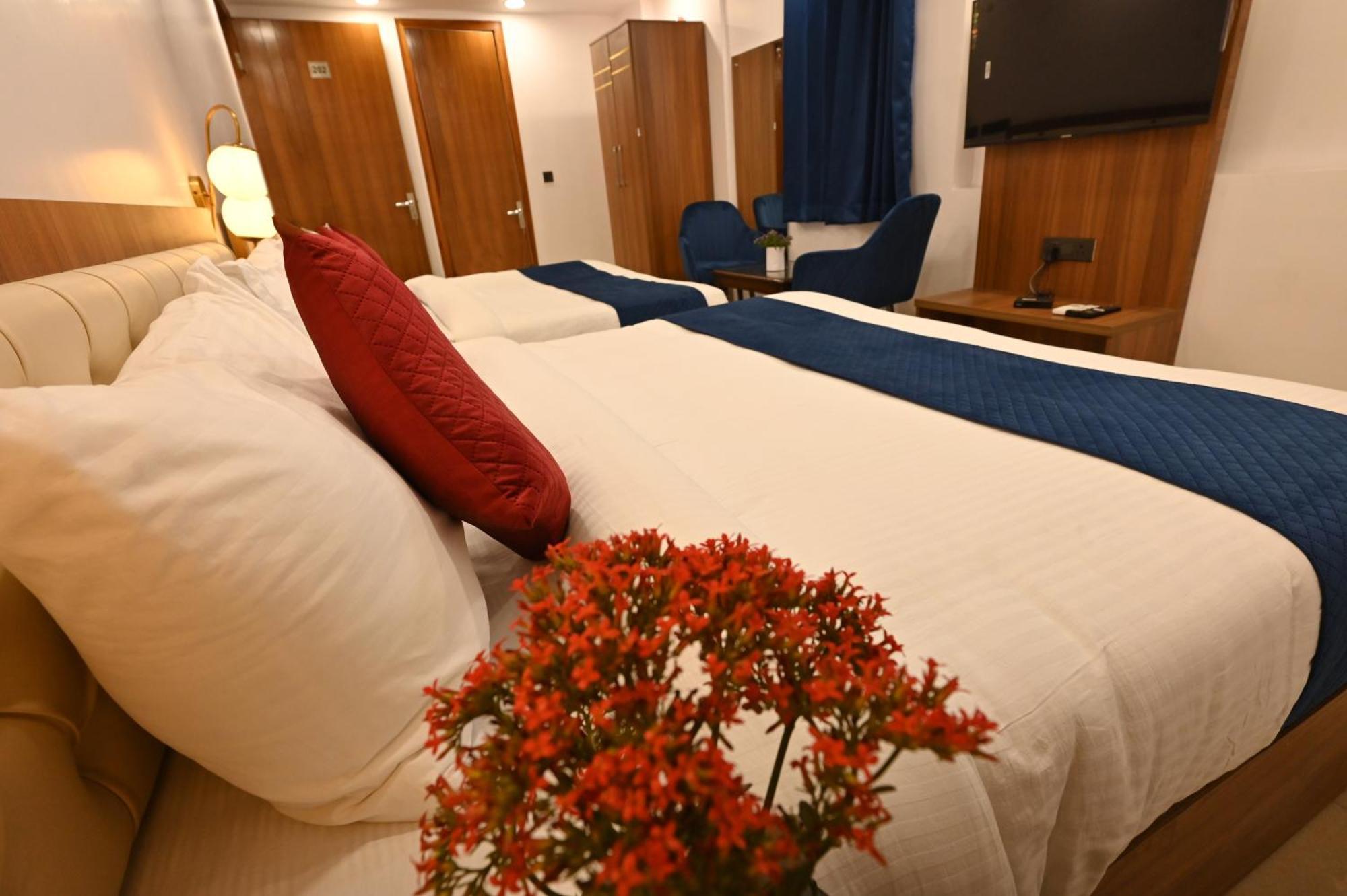 Hotel Down Town Paschim Vihar Delhi  Extérieur photo
